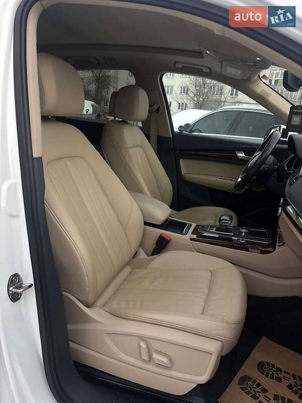 Позашляховик / Кросовер Audi Q5 2017 в Стрию фото 25 Позашляховик / Кросовер Audi Q5 2017 в Стрию