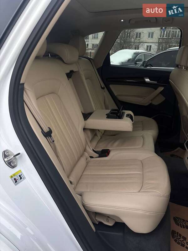 Позашляховик / Кросовер Audi Q5 2017 в Стрию фото 31 Позашляховик / Кросовер Audi Q5 2017 в Стрию