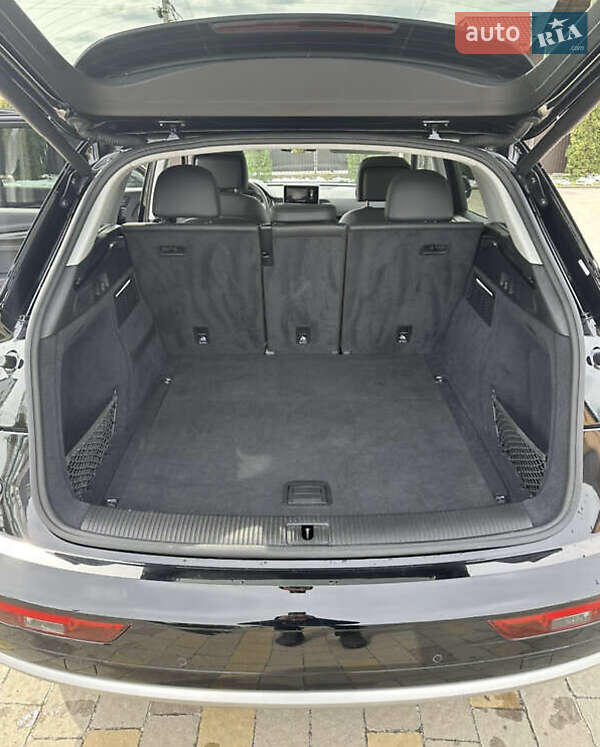 Внедорожник / Кроссовер Audi Q5 2019 в Львове