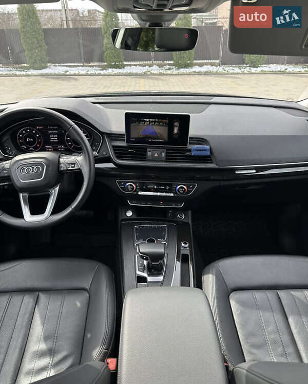 Внедорожник / Кроссовер Audi Q5 2019 в Львове