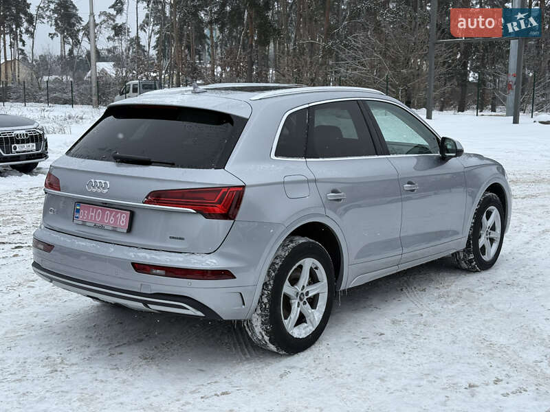 Внедорожник / Кроссовер Audi Q5 2021 в Киеве
