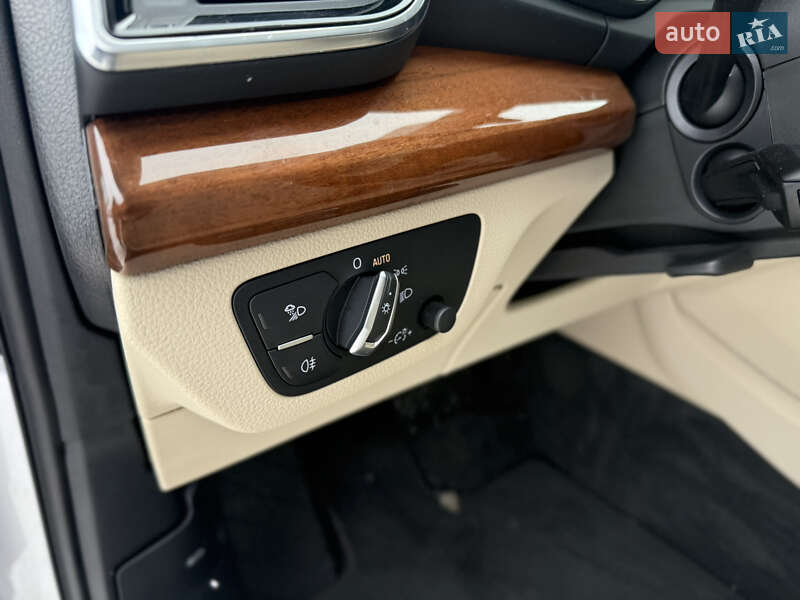 Внедорожник / Кроссовер Audi Q5 2021 в Киеве