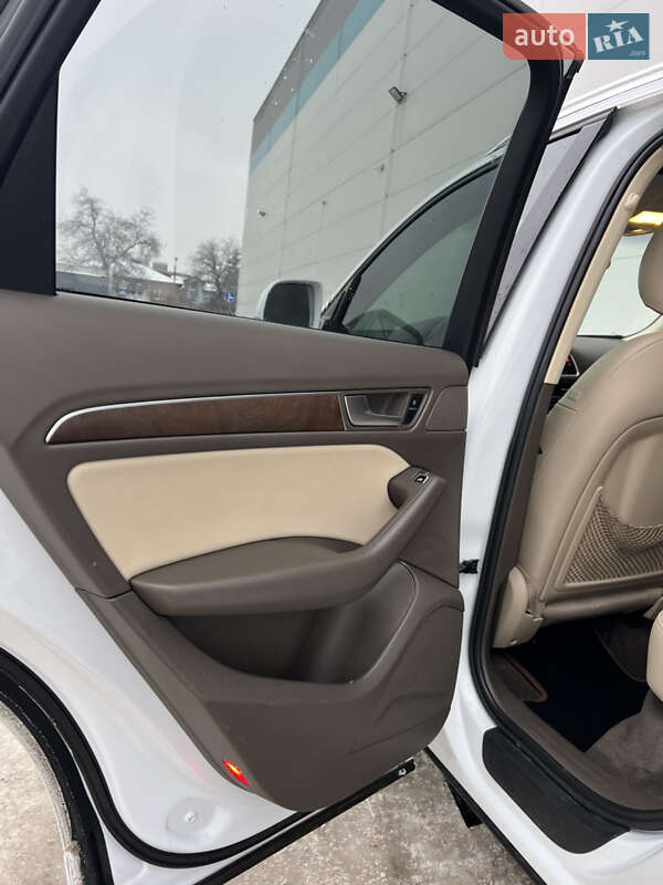 Внедорожник / Кроссовер Audi Q5 2013 в Киеве