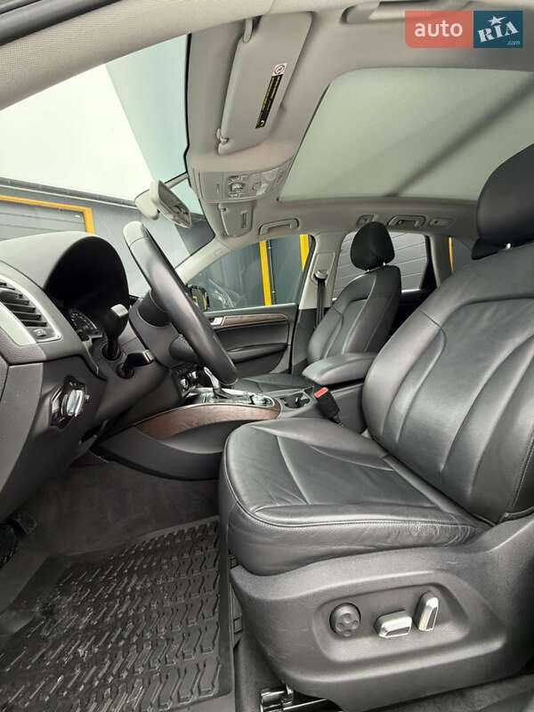 Позашляховик / Кросовер Audi Q5 2016 в Самборі