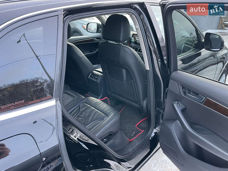 Внедорожник / Кроссовер Audi Q5 2011 в Полтаве