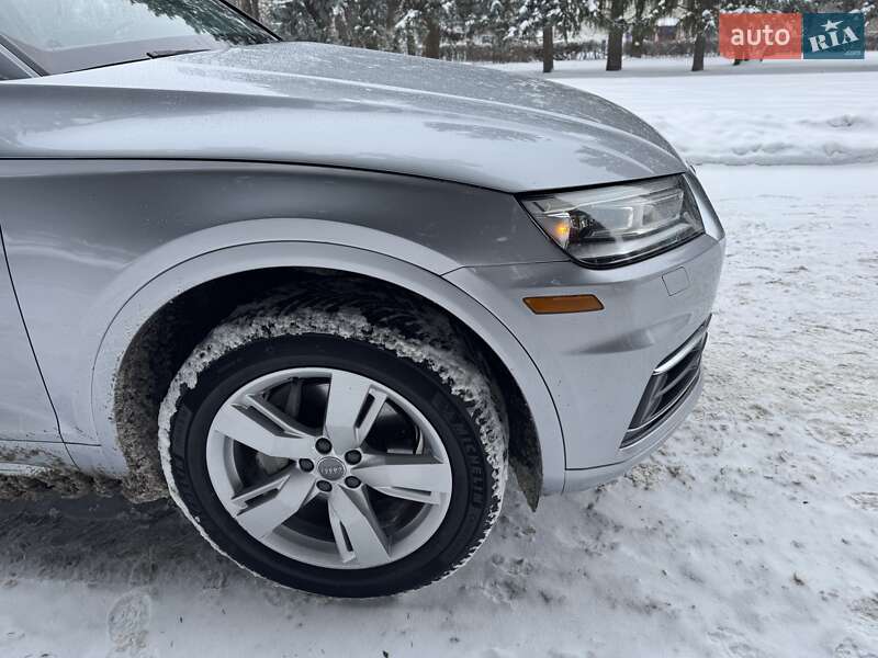 Внедорожник / Кроссовер Audi Q5 2018 в Луцке