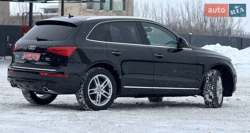 Позашляховик / Кросовер Audi Q5 2016 в Дубні