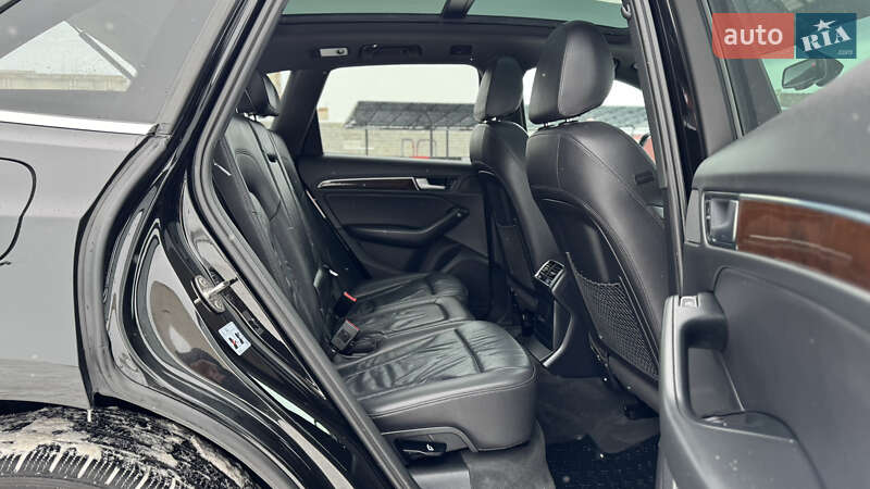 Позашляховик / Кросовер Audi Q5 2016 в Дубні