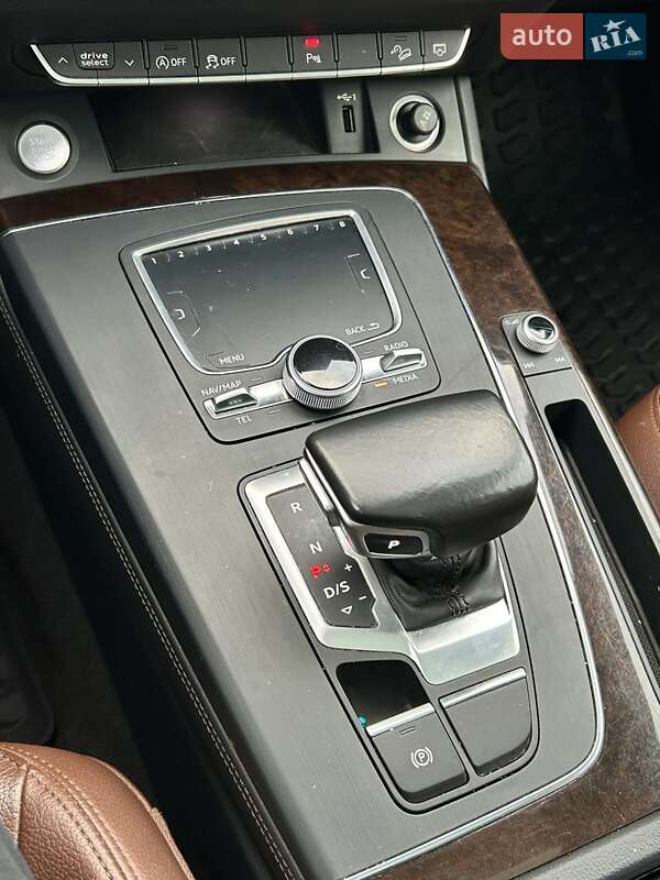 Внедорожник / Кроссовер Audi Q5 2019 в Сумах