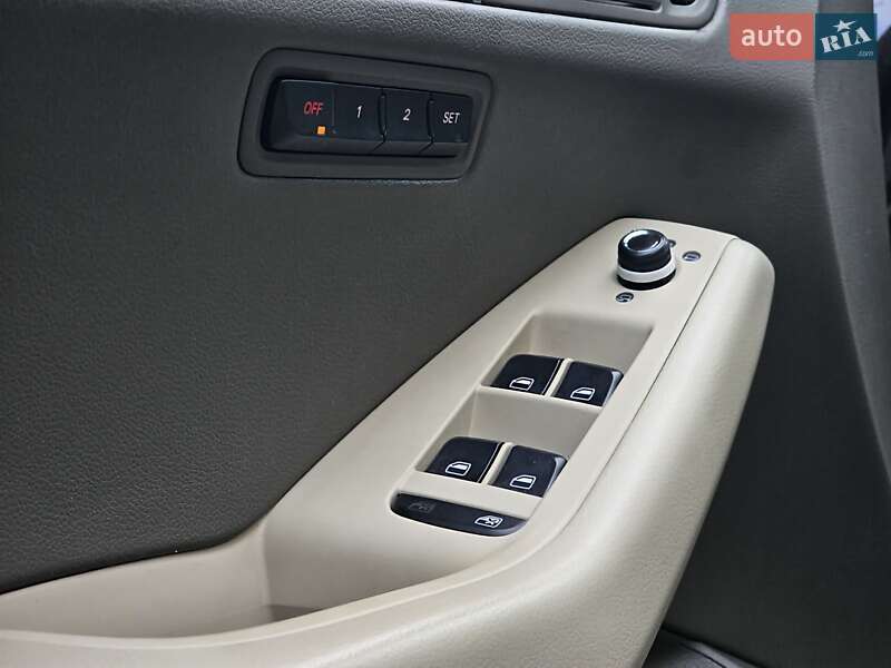 Позашляховик / Кросовер Audi Q5 2011 в Львові