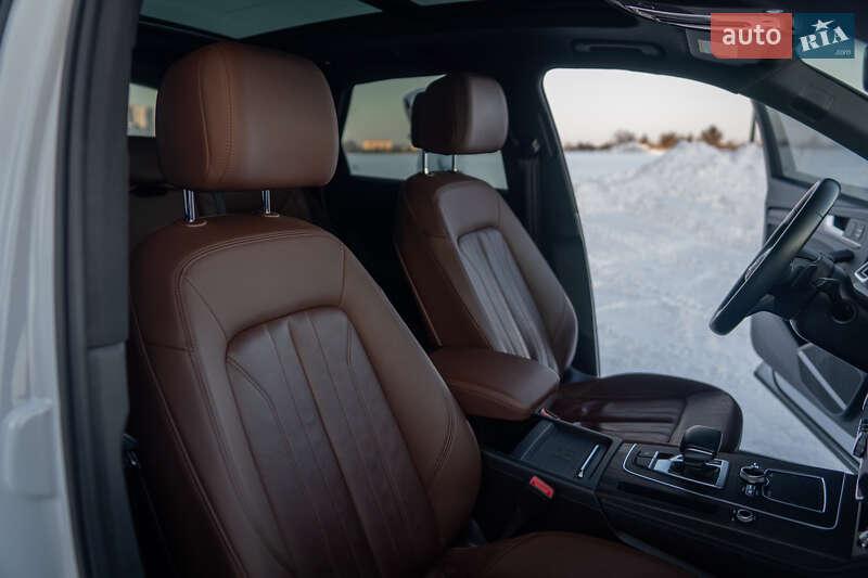 Позашляховик / Кросовер Audi Q5 2019 в Рівному фото 12 Позашляховик / Кросовер Audi Q5 2019 в Рівному