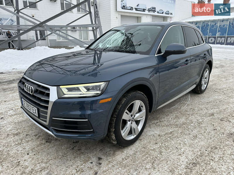 Внедорожник / Кроссовер Audi Q5 2018 в Черновцах