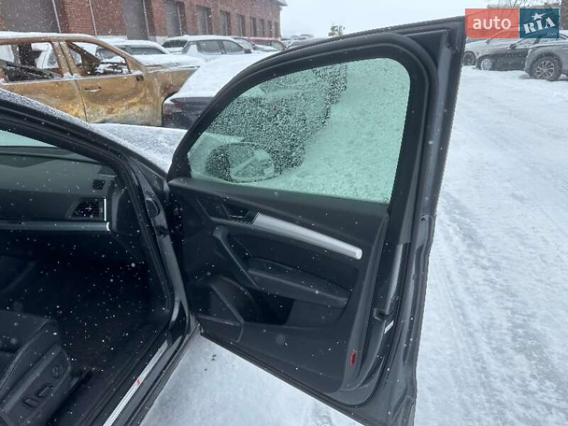 Позашляховик / Кросовер Audi Q5 2018 в Рівному