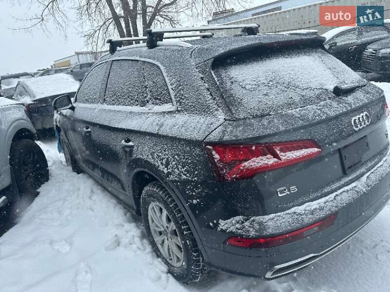 Позашляховик / Кросовер Audi Q5 2018 в Рівному