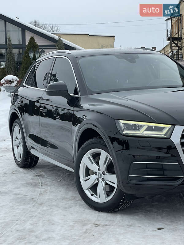 Позашляховик / Кросовер Audi Q5 2018 в Стрию