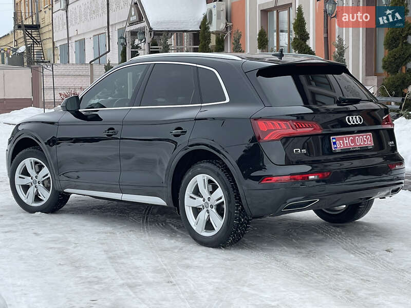 Позашляховик / Кросовер Audi Q5 2018 в Стрию