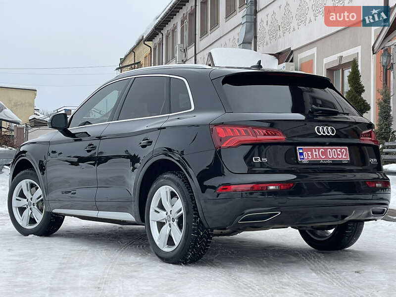 Позашляховик / Кросовер Audi Q5 2018 в Стрию