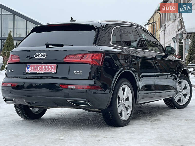 Позашляховик / Кросовер Audi Q5 2018 в Стрию