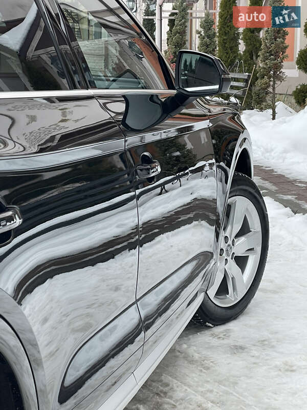 Позашляховик / Кросовер Audi Q5 2018 в Стрию