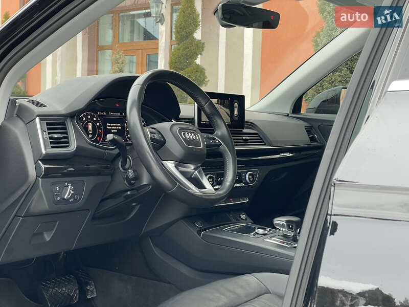 Позашляховик / Кросовер Audi Q5 2018 в Стрию