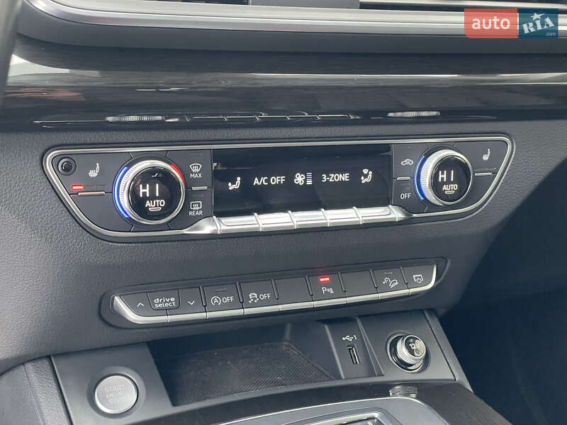 Позашляховик / Кросовер Audi Q5 2018 в Стрию