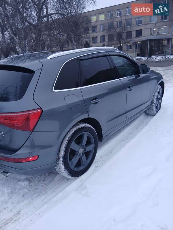 Внедорожник / Кроссовер Audi Q5 2012 в Запорожье
