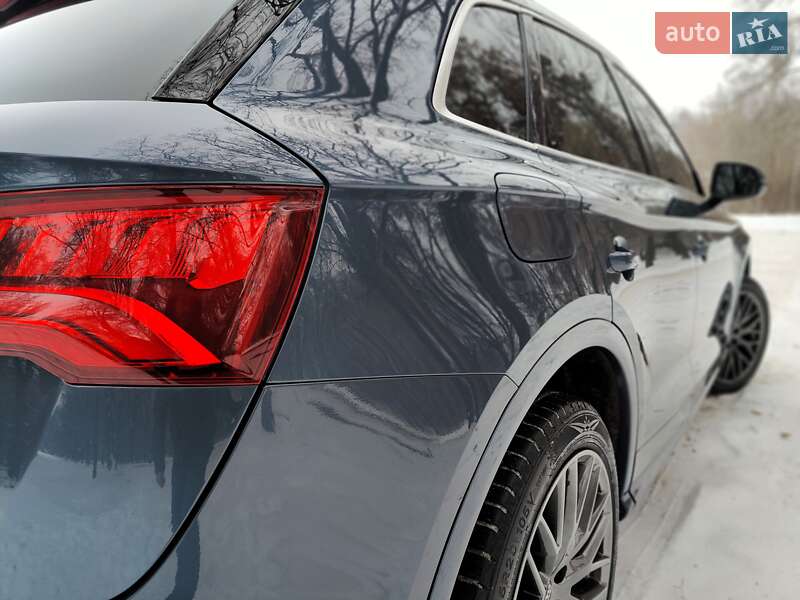 Позашляховик / Кросовер Audi Q5 2017 в Києві