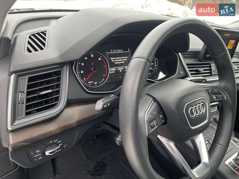 Внедорожник / Кроссовер Audi Q5 2017 в Киеве