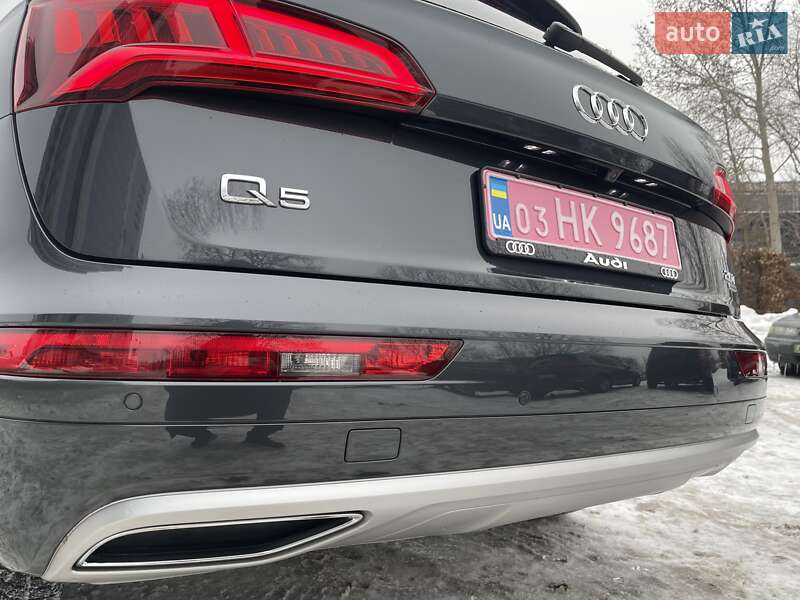 Внедорожник / Кроссовер Audi Q5 2017 в Киеве