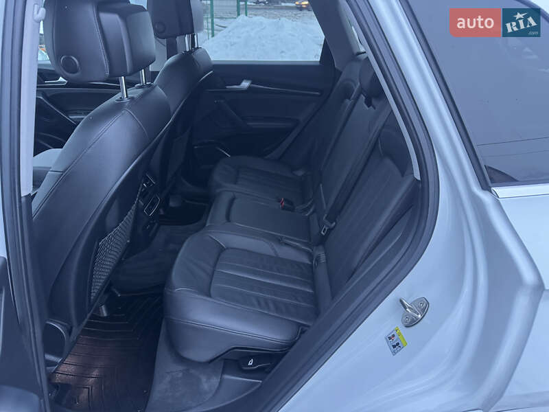 Внедорожник / Кроссовер Audi Q5 2020 в Луцке