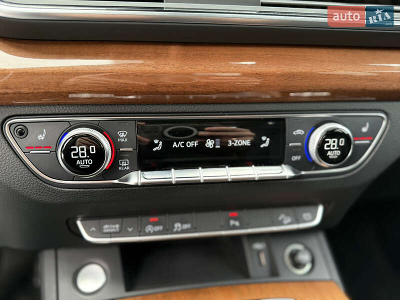 Позашляховик / Кросовер Audi Q5 2020 в Стрию