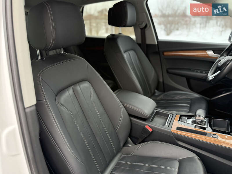 Позашляховик / Кросовер Audi Q5 2020 в Стрию