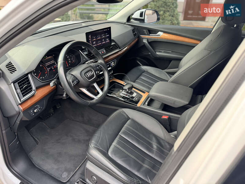 Позашляховик / Кросовер Audi Q5 2020 в Стрию