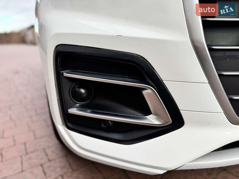 Позашляховик / Кросовер Audi Q5 2020 в Стрию