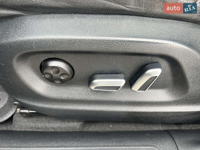 Позашляховик / Кросовер Audi Q5 2015 в Нововолинську фото 24 Позашляховик / Кросовер Audi Q5 2015 в Нововолинську