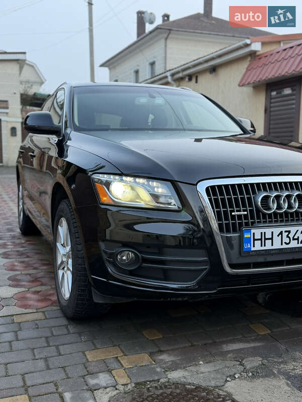 Позашляховик / Кросовер Audi Q5 2011 в Одесі
