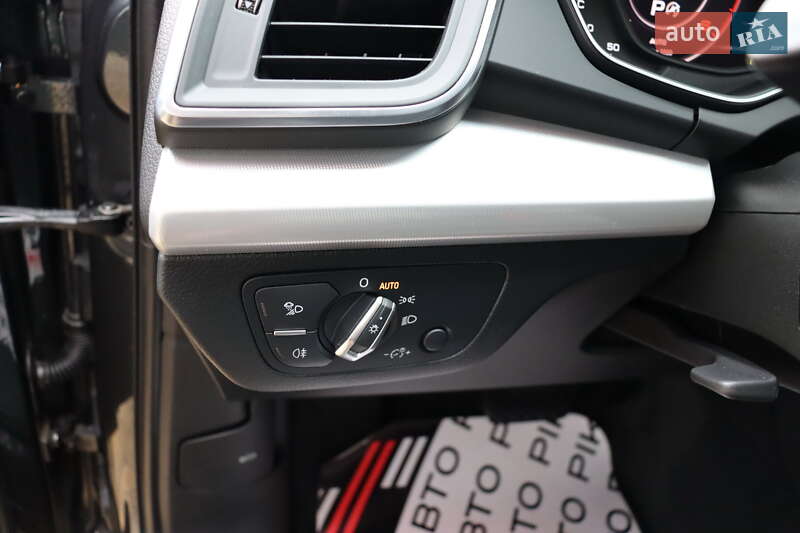 Позашляховик / Кросовер Audi Q5 2020 в Львові