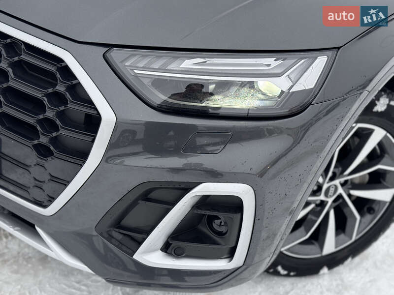 Позашляховик / Кросовер Audi Q5 2023 в Івано-Франківську