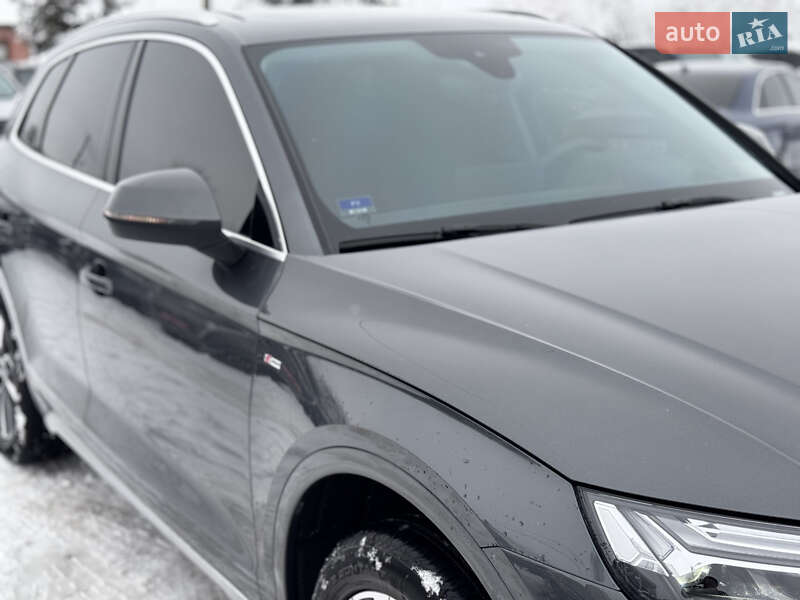 Позашляховик / Кросовер Audi Q5 2023 в Івано-Франківську