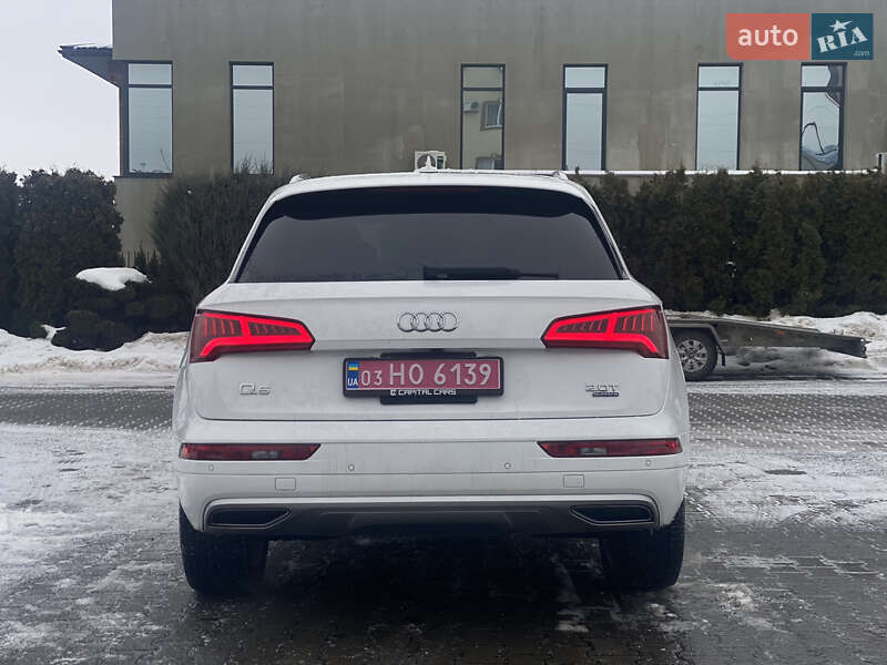 Позашляховик / Кросовер Audi Q5 2018 в Луцьку
