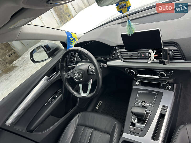 Позашляховик / Кросовер Audi Q5 2018 в Харкові