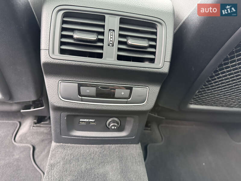 Позашляховик / Кросовер Audi Q5 2020 в Стрию