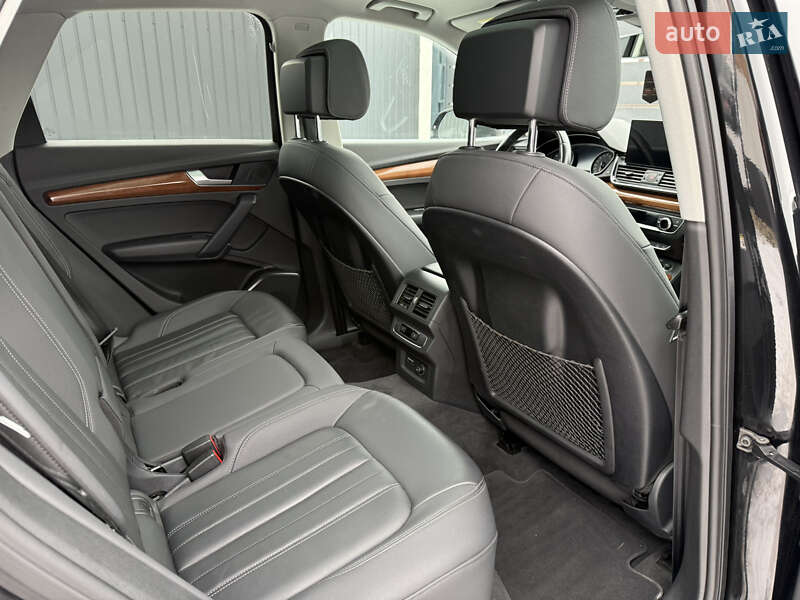 Позашляховик / Кросовер Audi Q5 2020 в Стрию