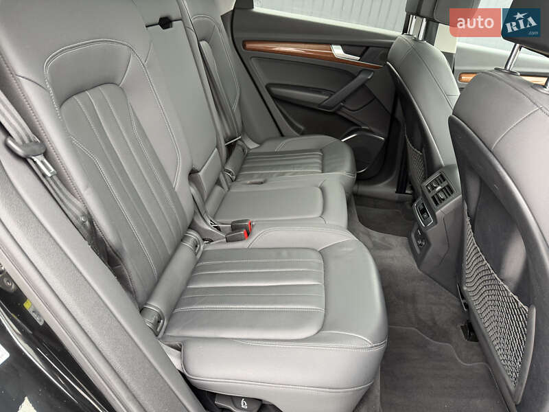 Позашляховик / Кросовер Audi Q5 2020 в Стрию