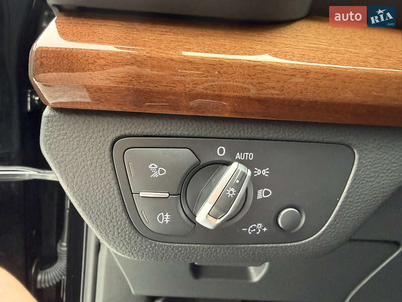 Позашляховик / Кросовер Audi Q5 2020 в Стрию