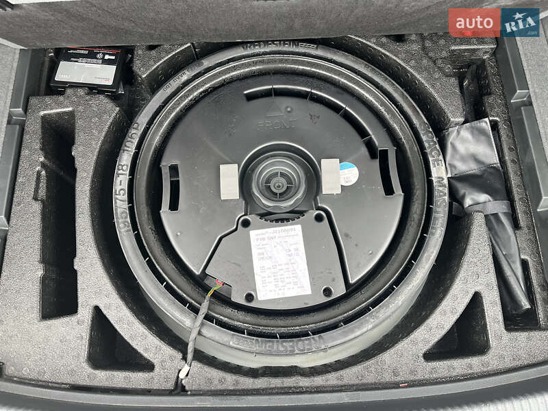 Позашляховик / Кросовер Audi Q5 2018 в Львові