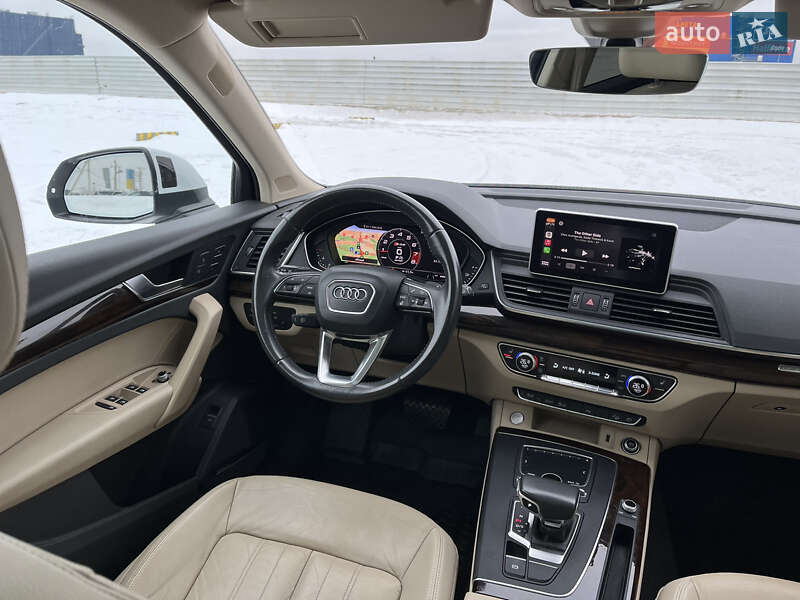 Позашляховик / Кросовер Audi Q5 2018 в Львові