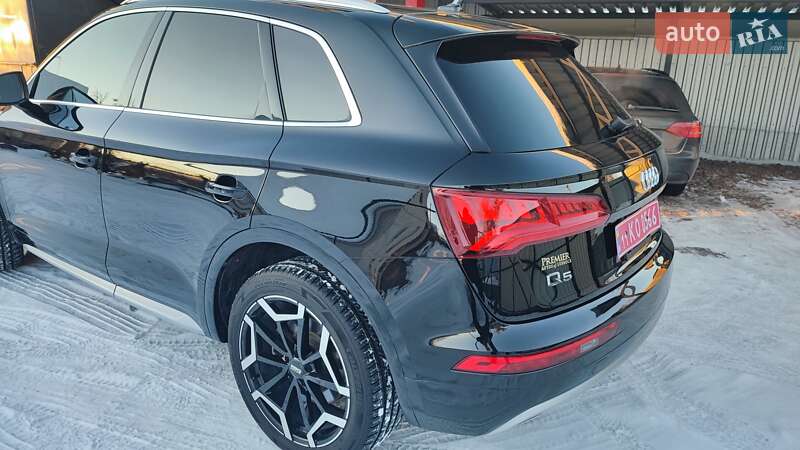 Позашляховик / Кросовер Audi Q5 2019 в Житомирі