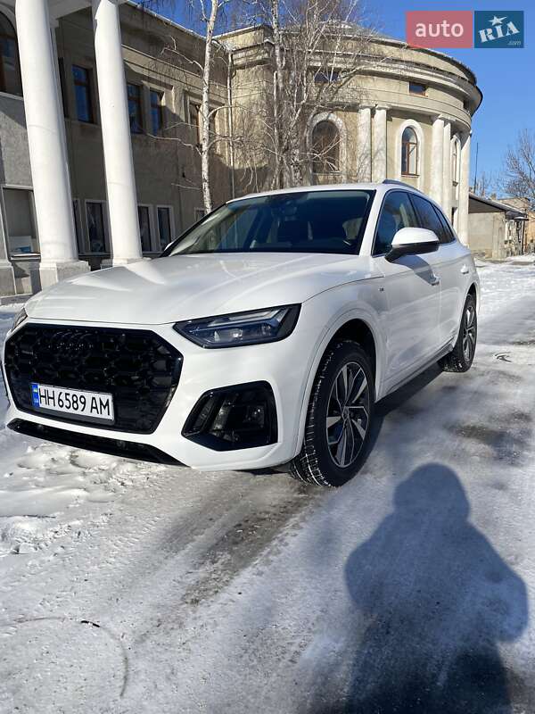Позашляховик / Кросовер Audi Q5 2022 в Одесі