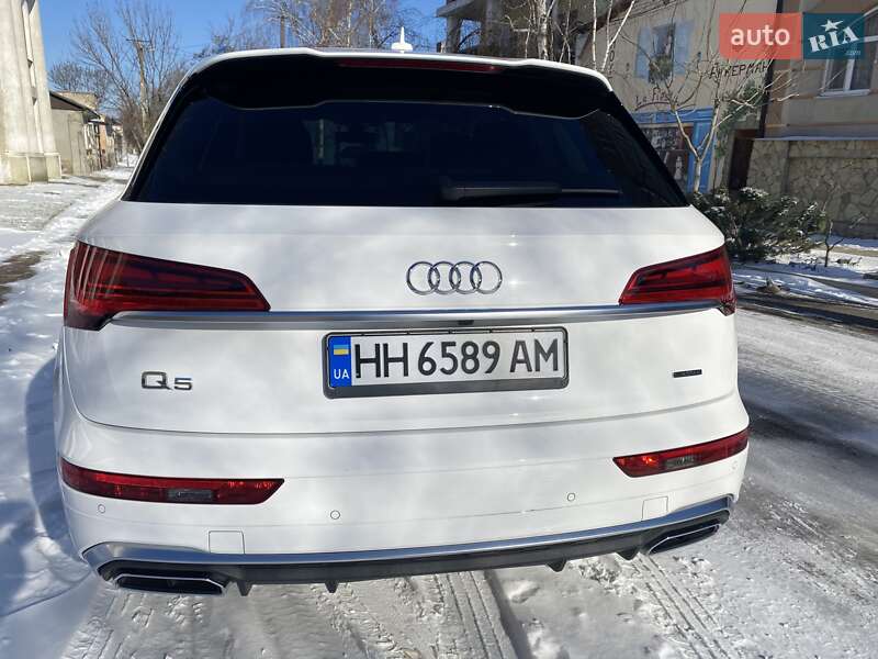 Позашляховик / Кросовер Audi Q5 2022 в Одесі